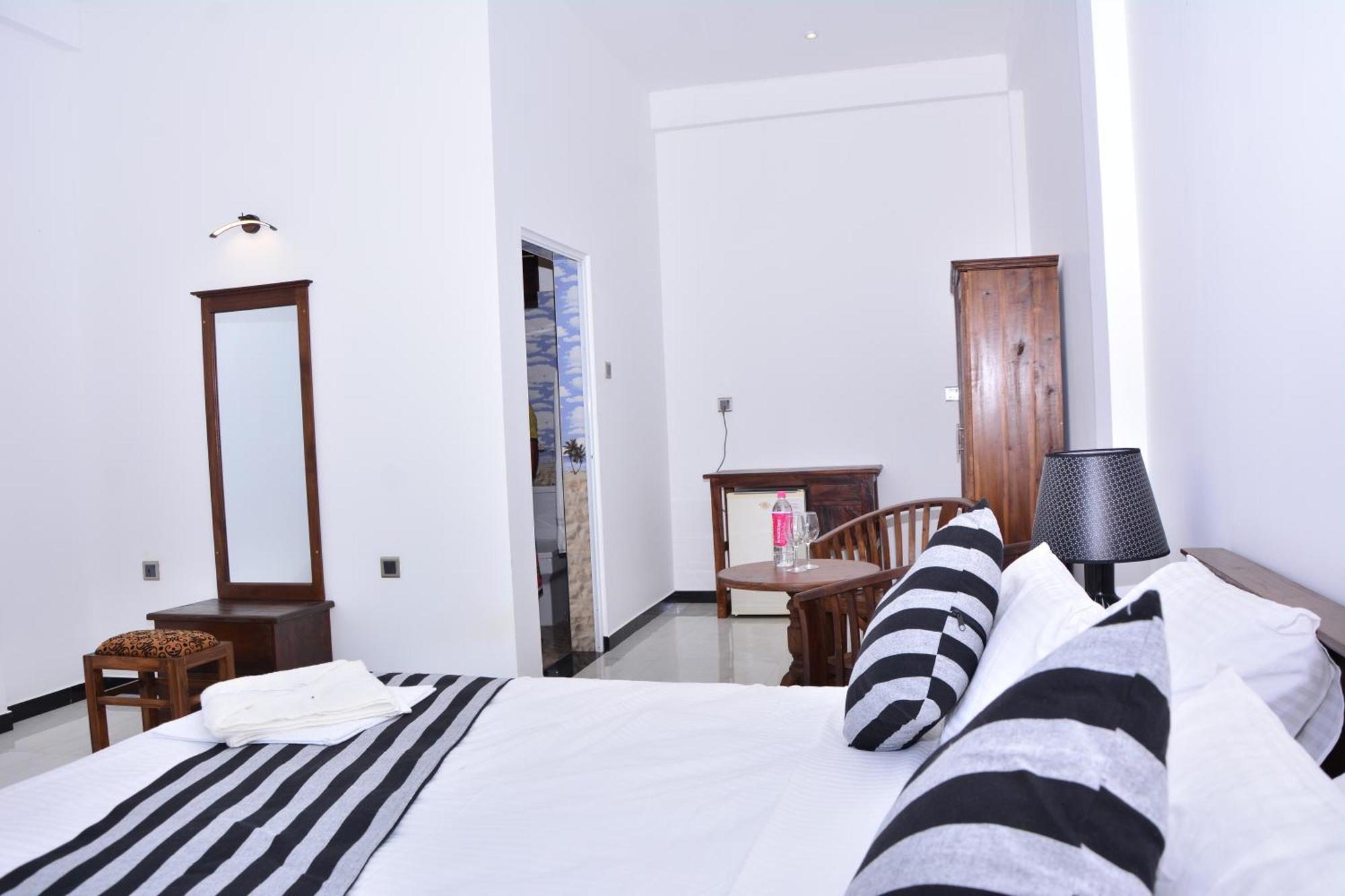 Skyresort Tangalle Exterior photo